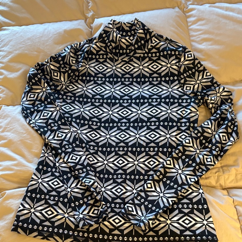 Women’s Black and White Patterned base layer
